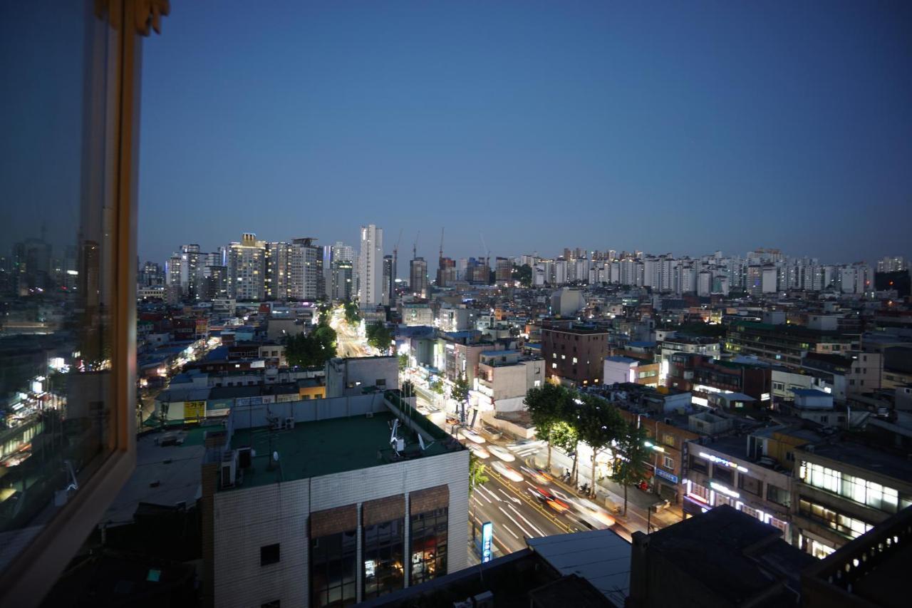 Alice Apartment Seoul Exteriör bild